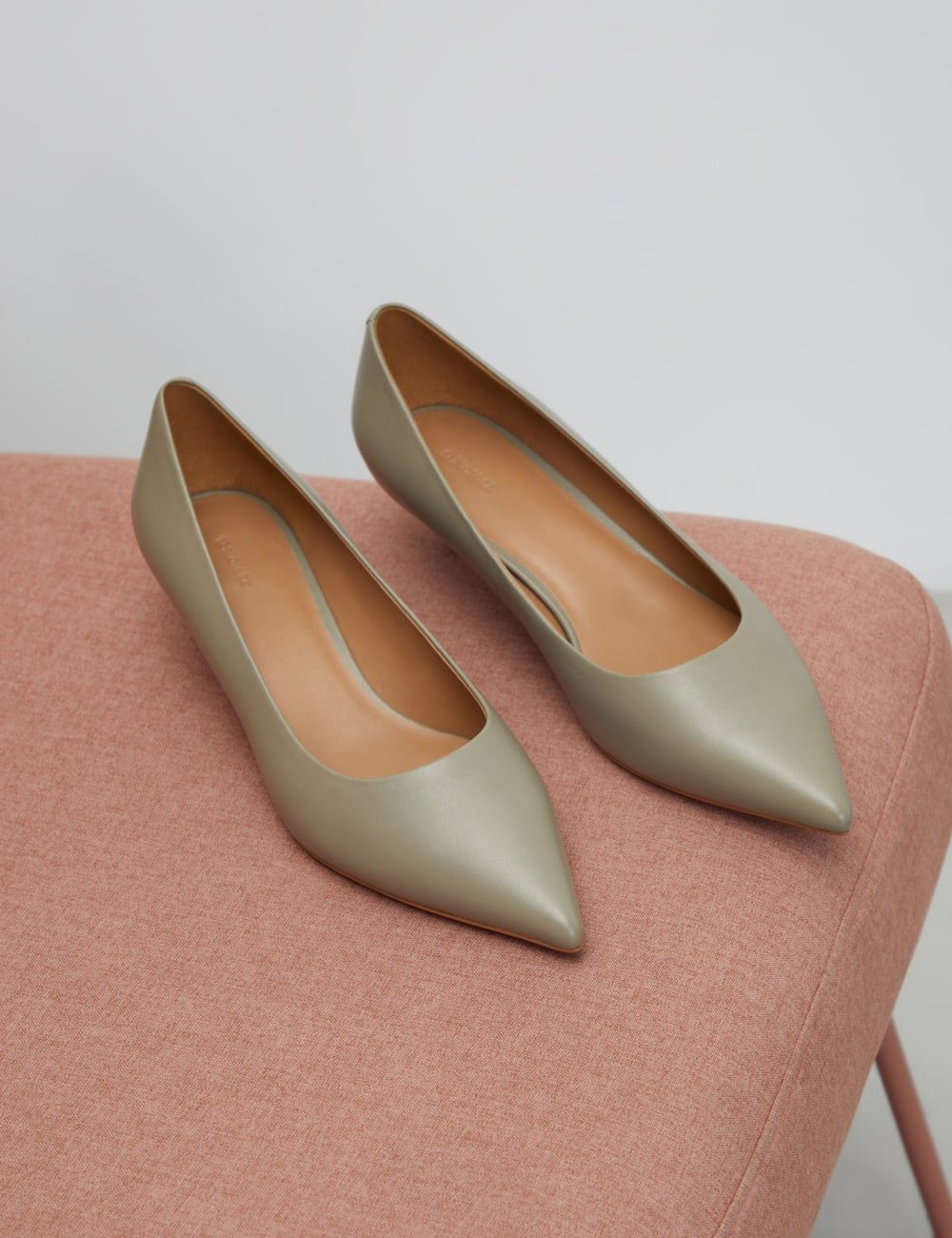 Tapered High Rise Jeans